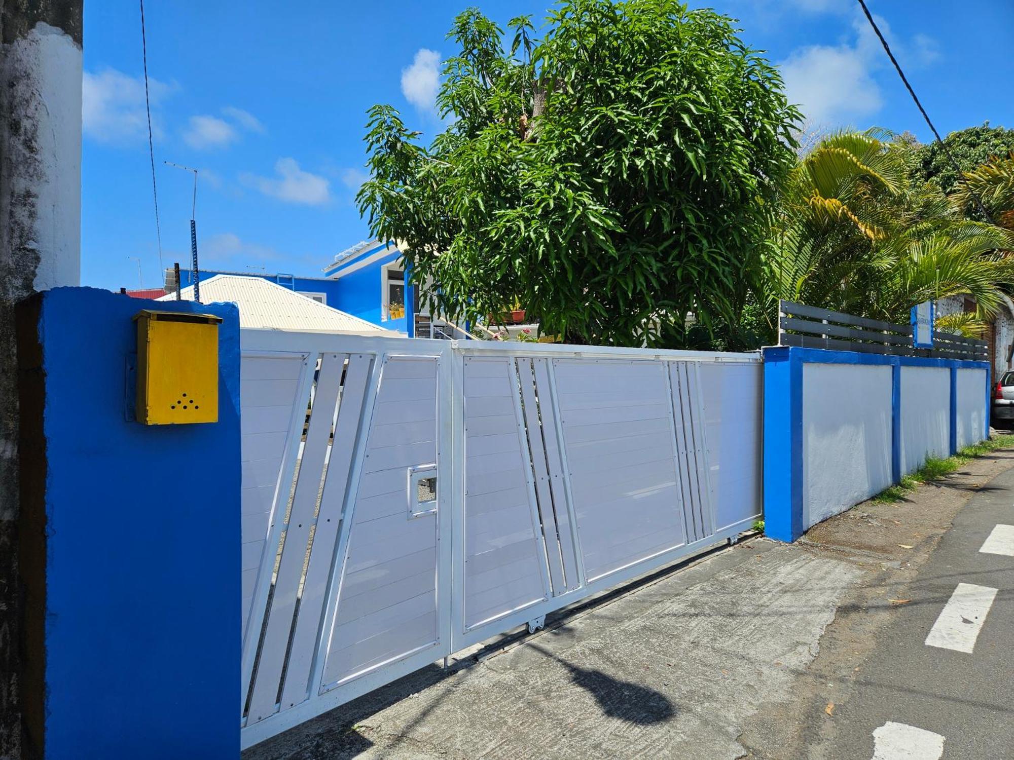 Casa Frangipani Mauritius Apartment Trou d'Eau Douce Exterior photo